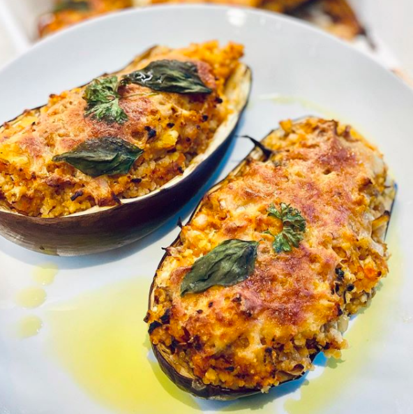 Stuffed aubergines with millet groats and mozzarella